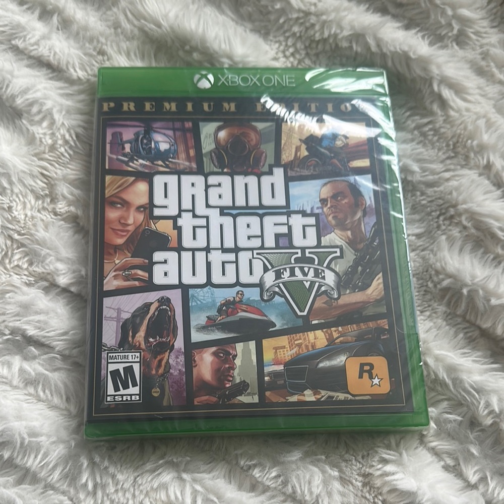 Grand Theft Auto V Premium Edition for Xbox One - Green Case